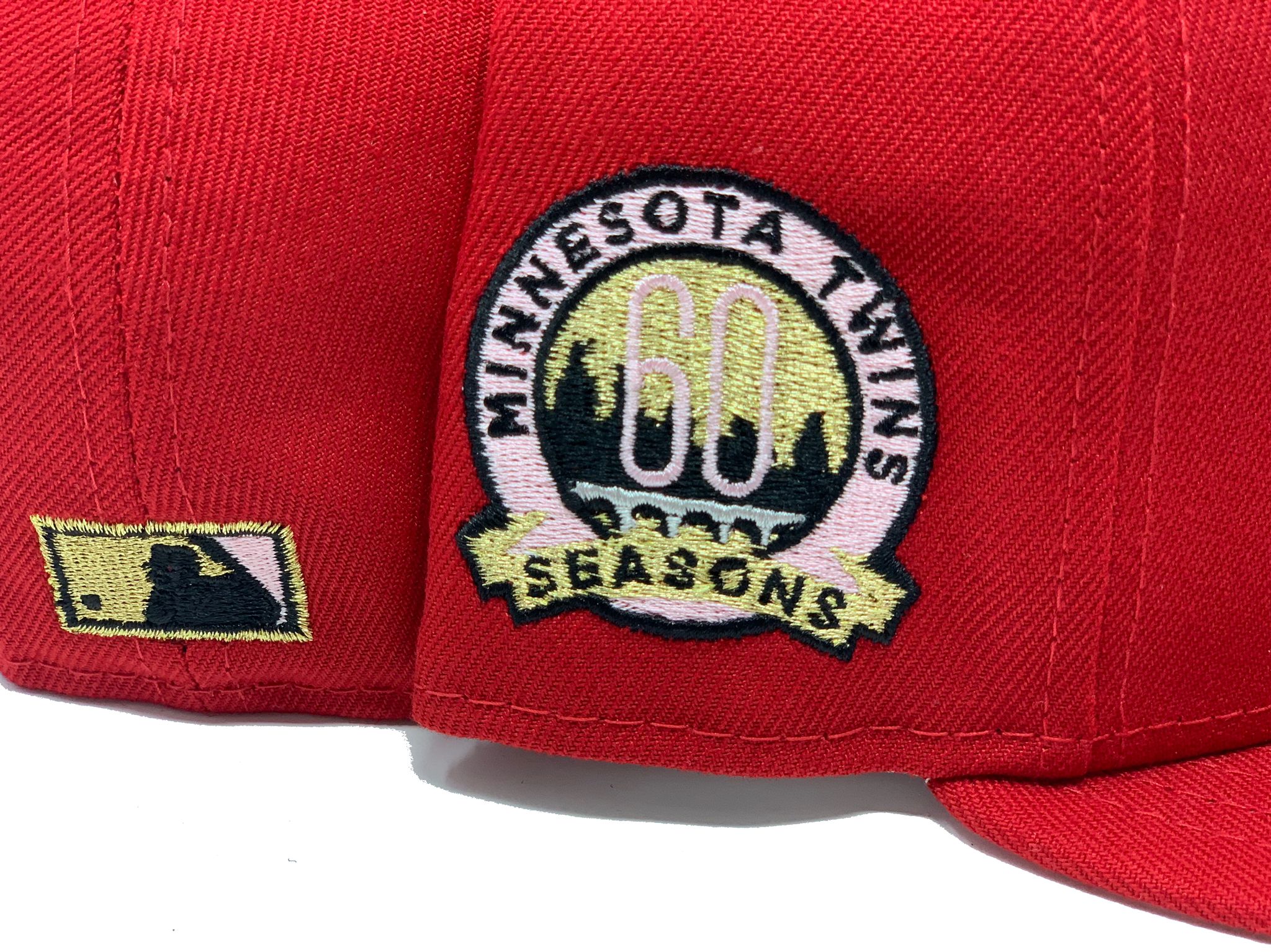 New Era Minnesota Twins Sangria 60th Anniversary Patch M Hat Club Exclusive  59Fifty Fitted Hat Cardinal/Royal Men's - SS22 - US