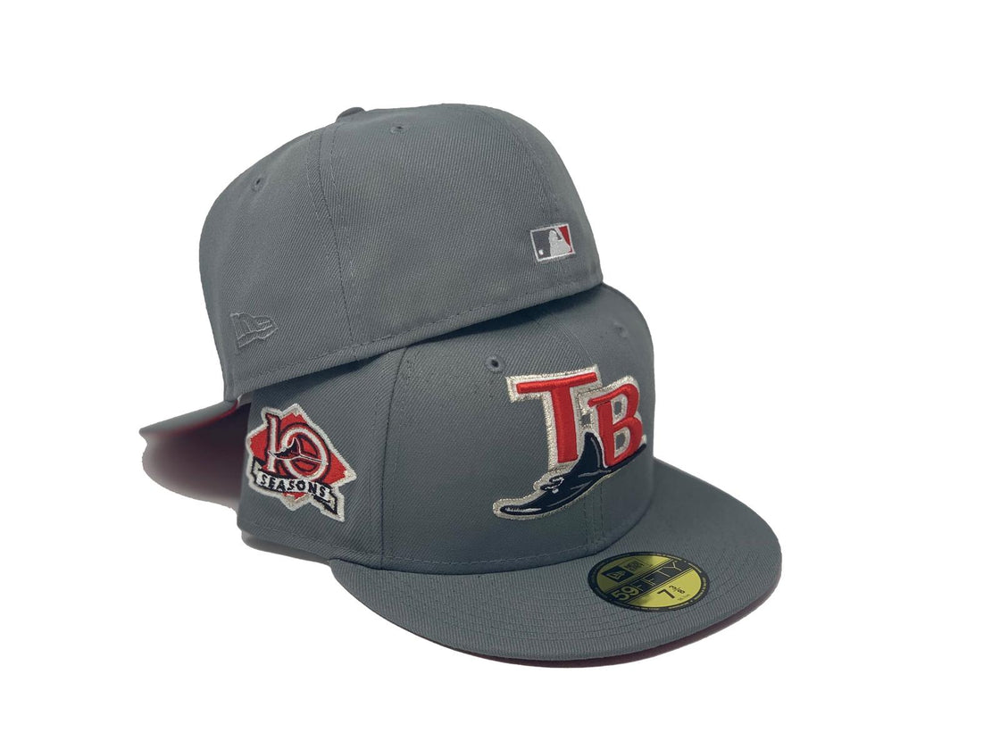 TAMPA BAY 10TH SEASONS STORM GRAY RED BRIM BRIM NEW ERA FITTED HAT