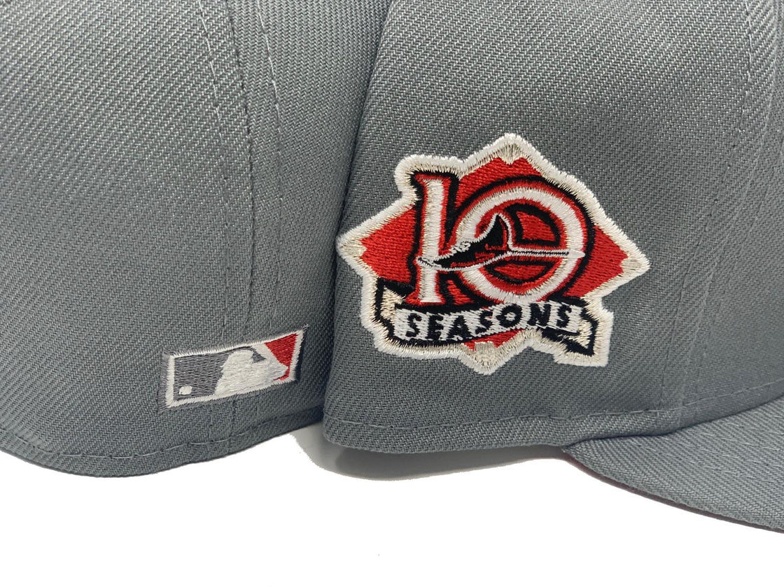 TAMPA BAY 10TH SEASONS STORM GRAY RED BRIM BRIM NEW ERA FITTED HAT