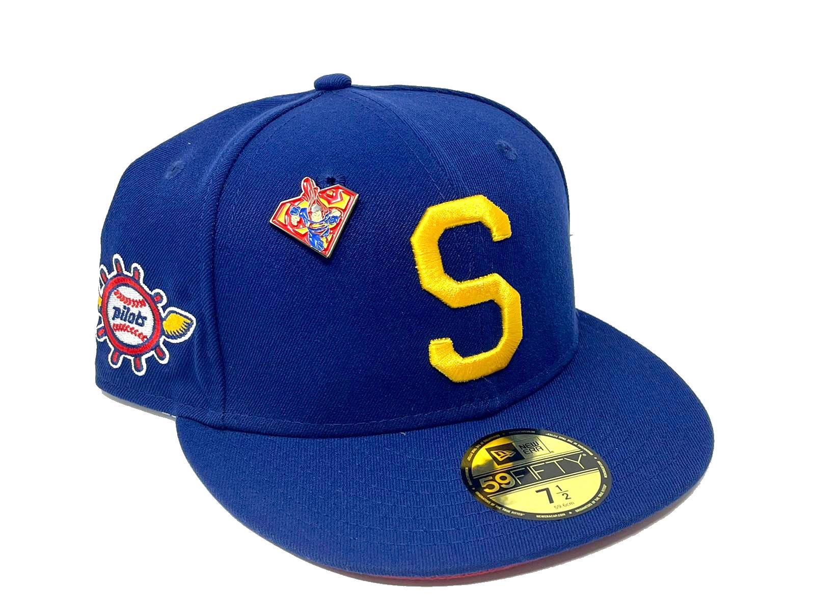 Superman Classic Symbol on Navy New Era 59Fifty Fitted Hat-7 3/8