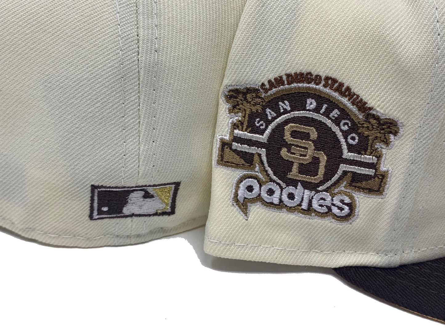 SAN DIEGO PADRESS OFF WHITE METALLIC GOLD BRIM NEW ERA FITTED HAT