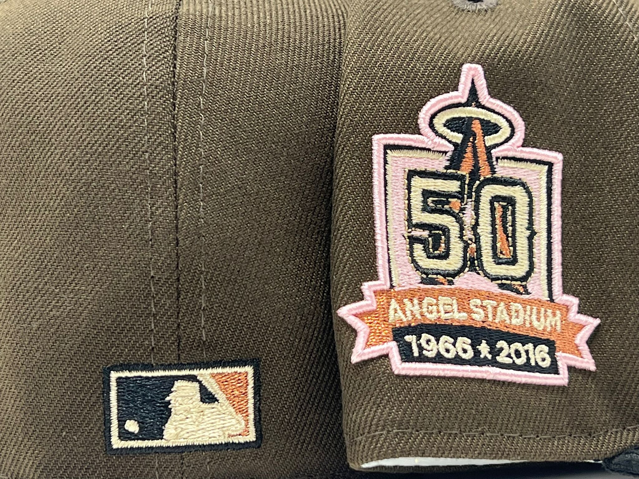 ANAHIEM ANGELS 50TH ANNIVERSARY BROWN BLACK CORDUROY VISOR PINK