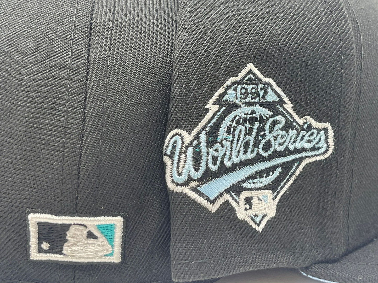 Florida Marlins 1997 World Series "Comic Cloud" Icy Brim New Era Fitted Hat
