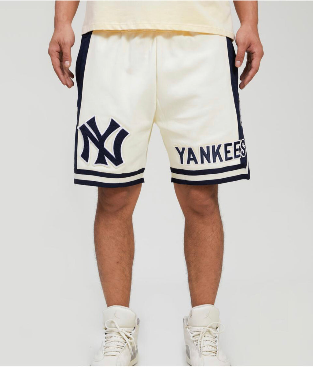 NEW YORK YANKEES PRO STANDARD 1927 WORLD SERIES SHORTS - EGGSHALE