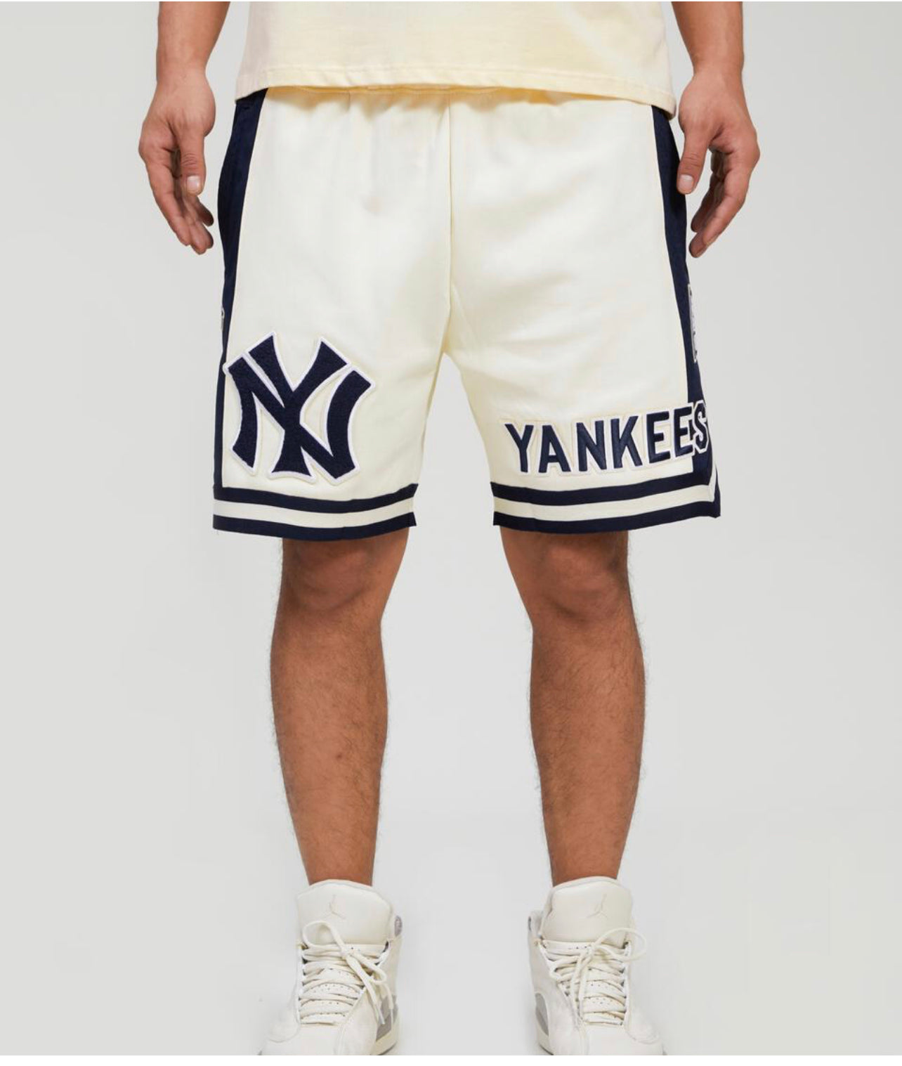 Shop Pro Standard New York Yankees Roses Mesh Shorts LNY335371-EGG white