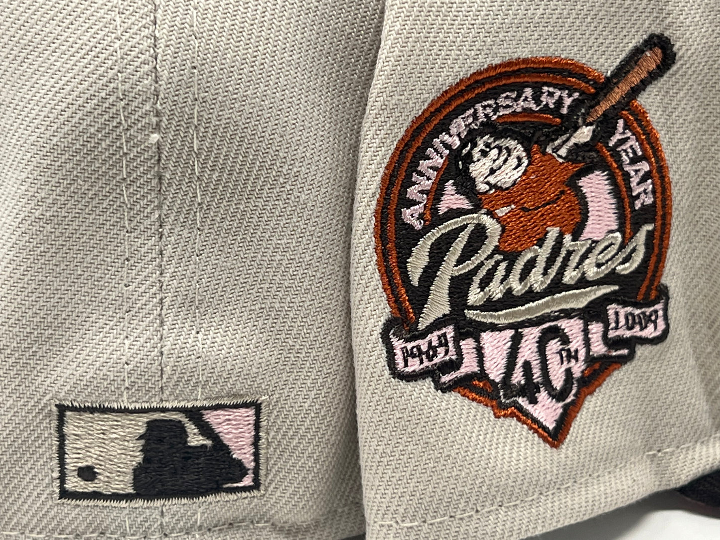 SAN DIEGO PADRES 40th Anniversary Stone Brown Visor Pink Brim New Era Fitted Hat