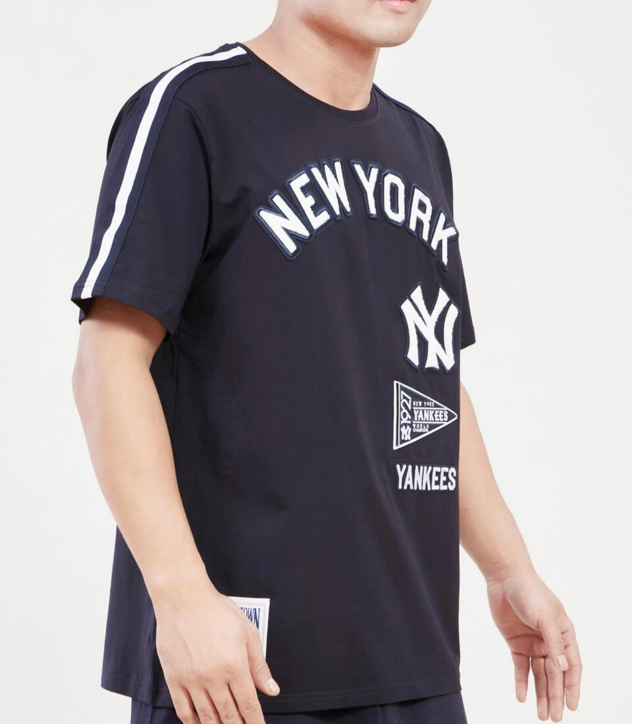 New York Yankees Pro Standard 1927 World Series Hometown T-Shirt - Navy