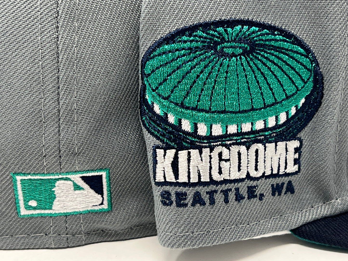 Seattle Mariners Kingdome Stadium "Gray Dome" New Era Fitted Hats