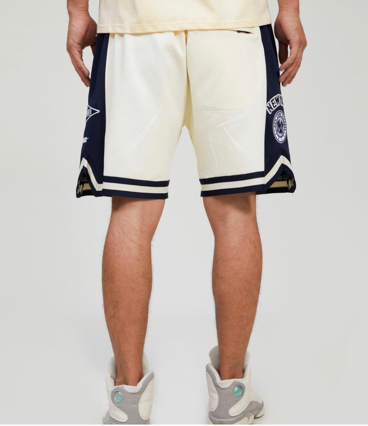 NEW YORK YANKEES PRO STANDARD 1927 WORLD SERIES SHORTS - EGGSHALE