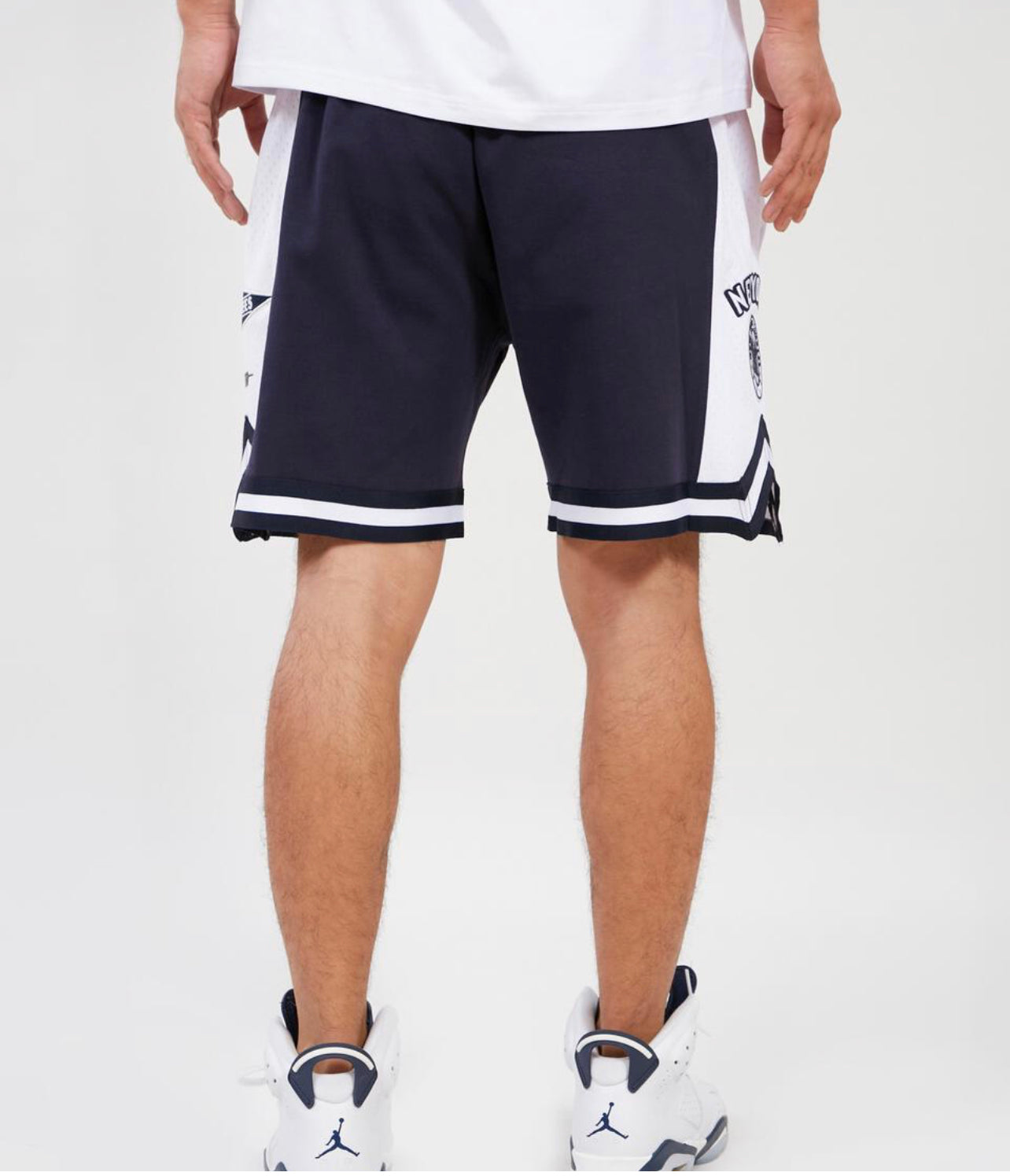 Pro Standard Men's New York Yankees Pinstripe Woven Shorts - Navy