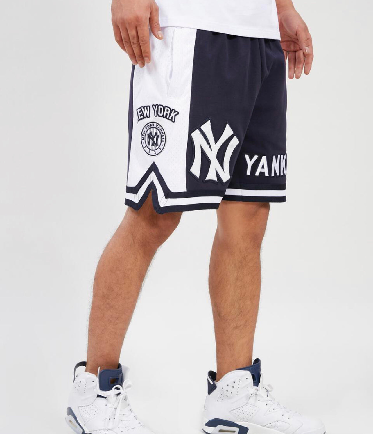 New York Yankees Pro Standard 1927 World Series Hometown Shorts - Navy
